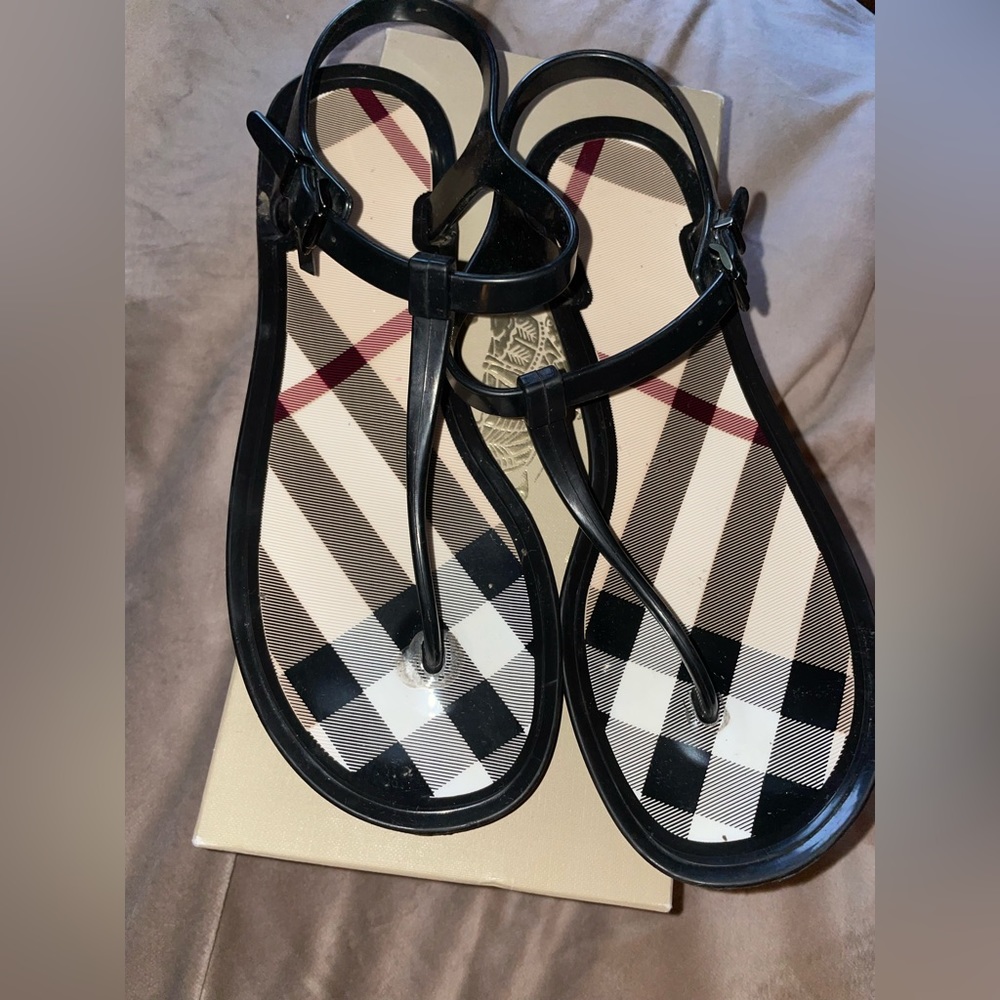 Burberry women’s sandals size 9